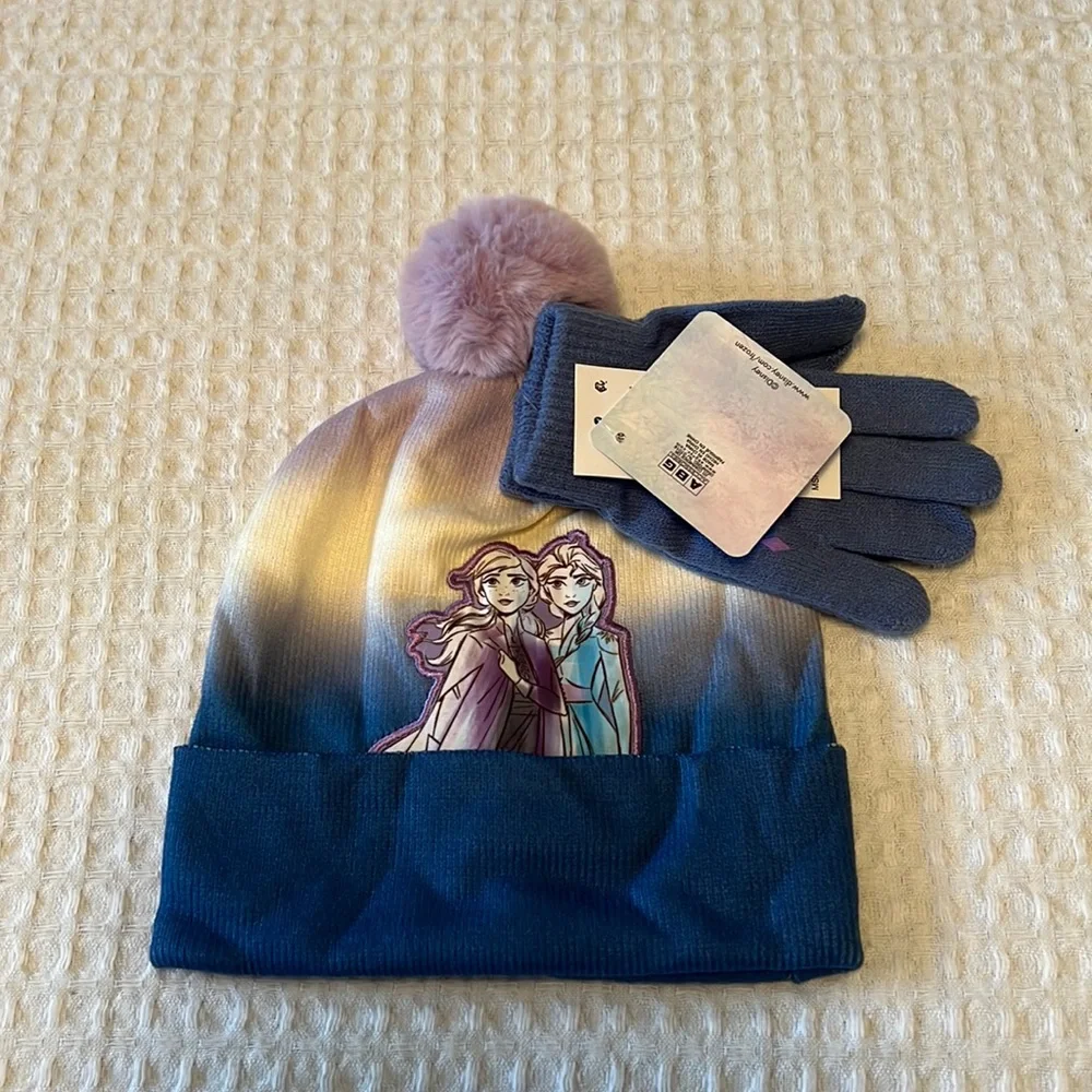 Disney Frozen Girls Cuff Pom Beanie and Gloves Set New With Tags
